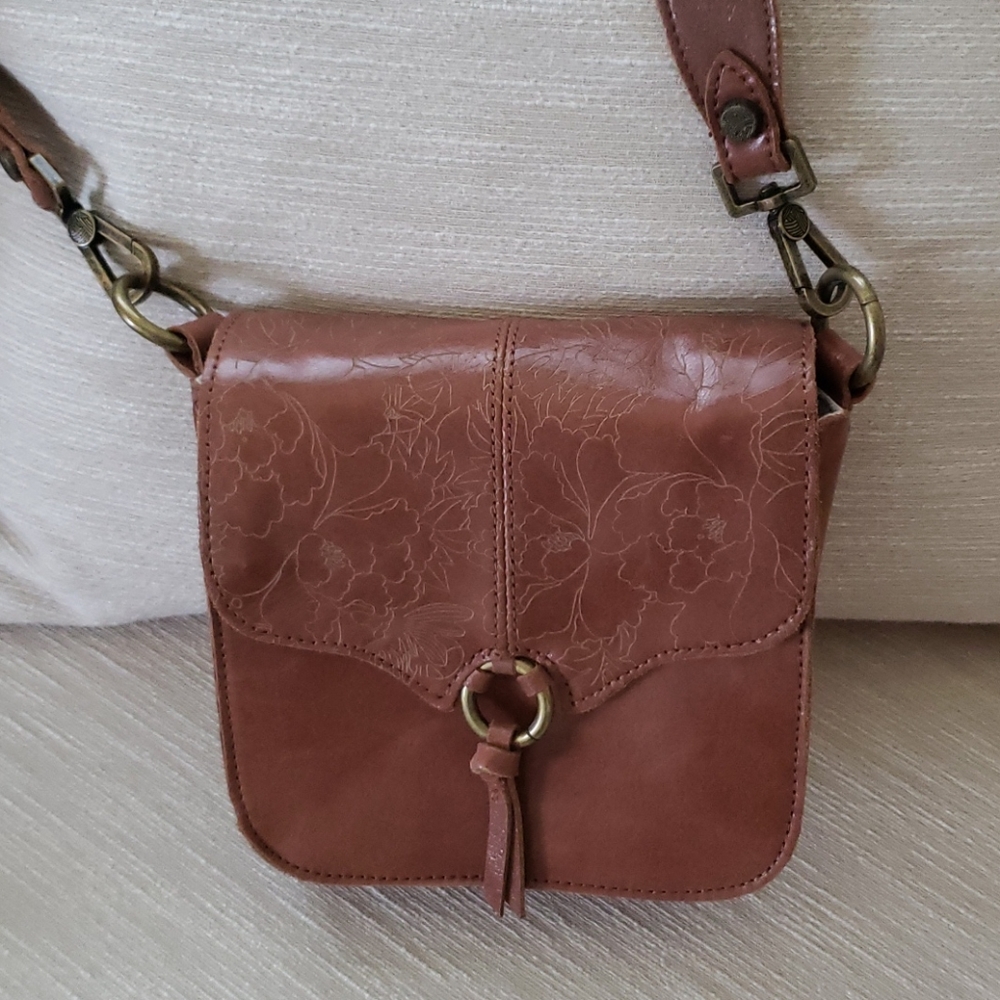 Cross body leather purse